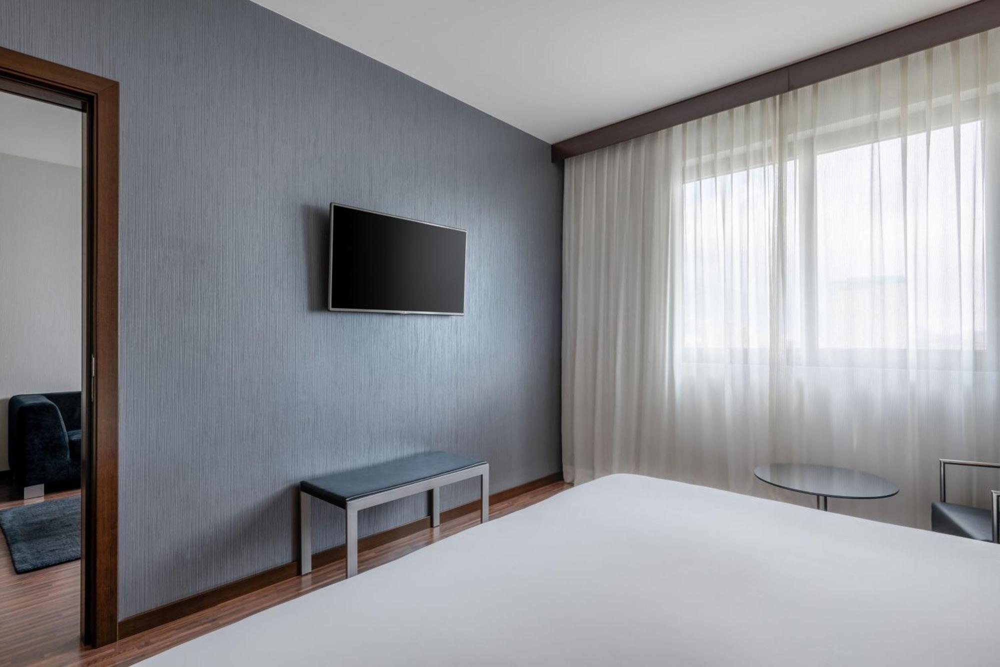 Ac Hotel Brescia By Marriott Exterior foto